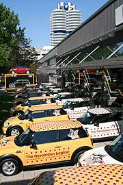 20 MINI One wurden am 21.05.2007 von MINI MÜnchen an elCUBAN übergeben (Foto: Martin Schmitz)